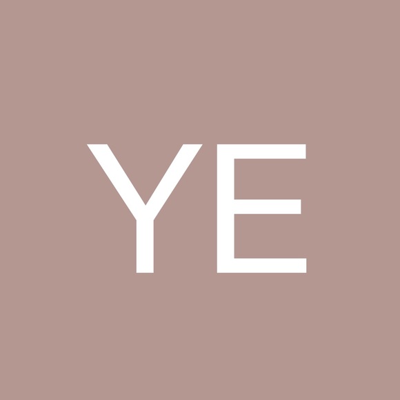 Meet your Posher, Yelena - Picture 1 of 1